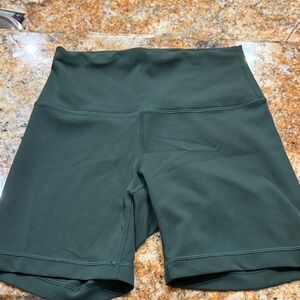 lululemon athletica High-Rise Bike Shorts in Dark Green